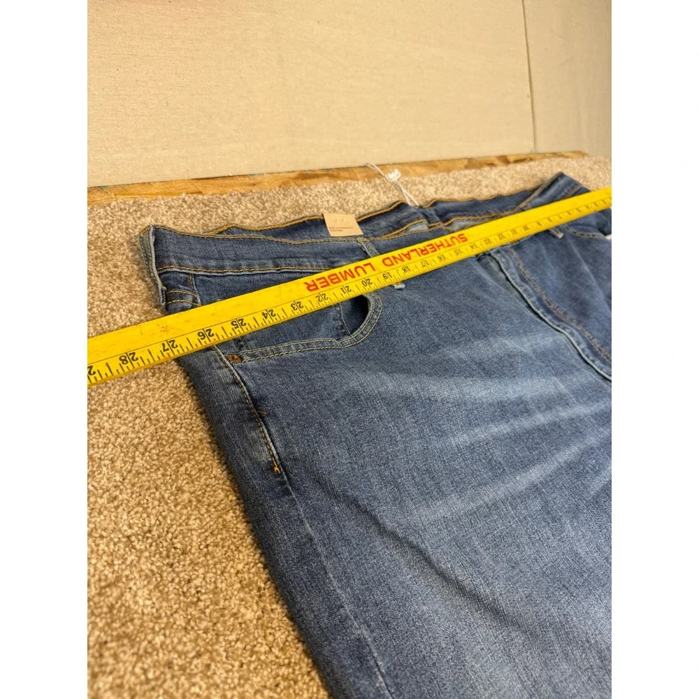 NEW Levis 559 Relaxed Straight Mens Jeans 54x30 Medium Wash Blue WaterLess